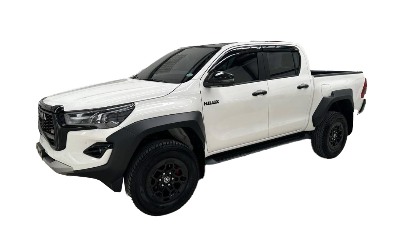 تويوتا هايلوكس GR سبورت 2025 – دفع رباعي 4×4