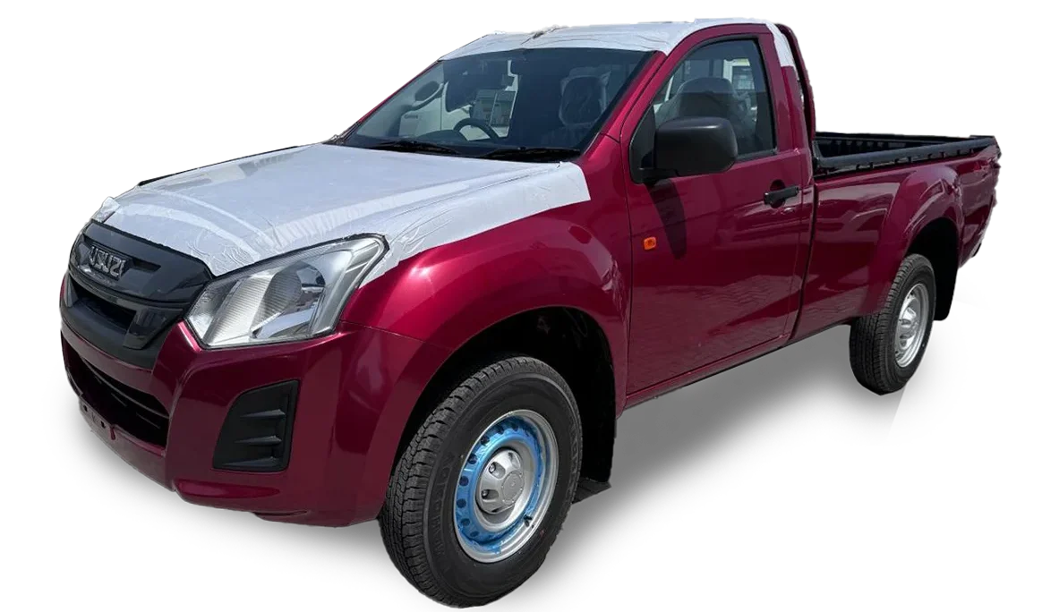 Isuzu D-Max 2.5L 4WD Manual 2024 in off-road environment