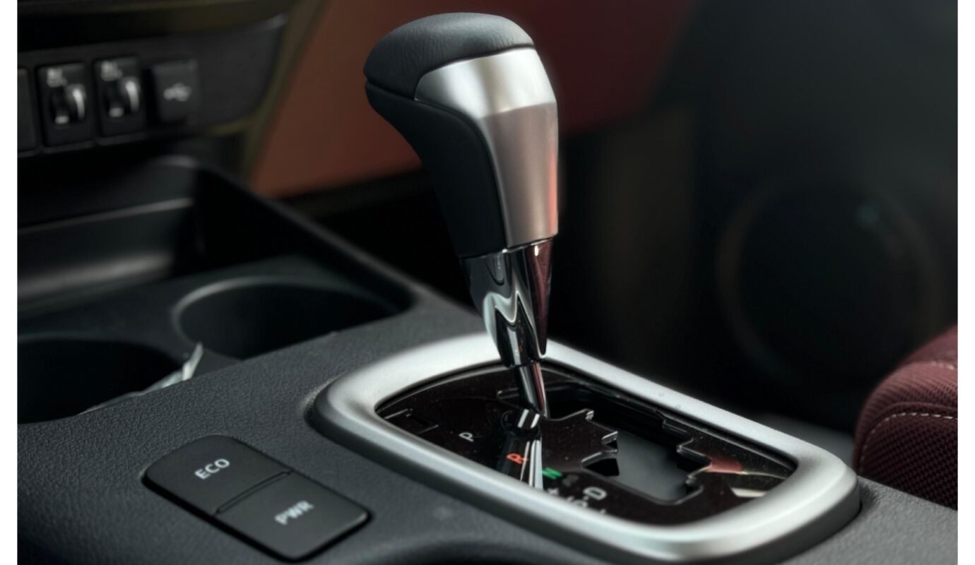 Toyota Hilux SGLX 4×4 – دفع رباعي (4×4)