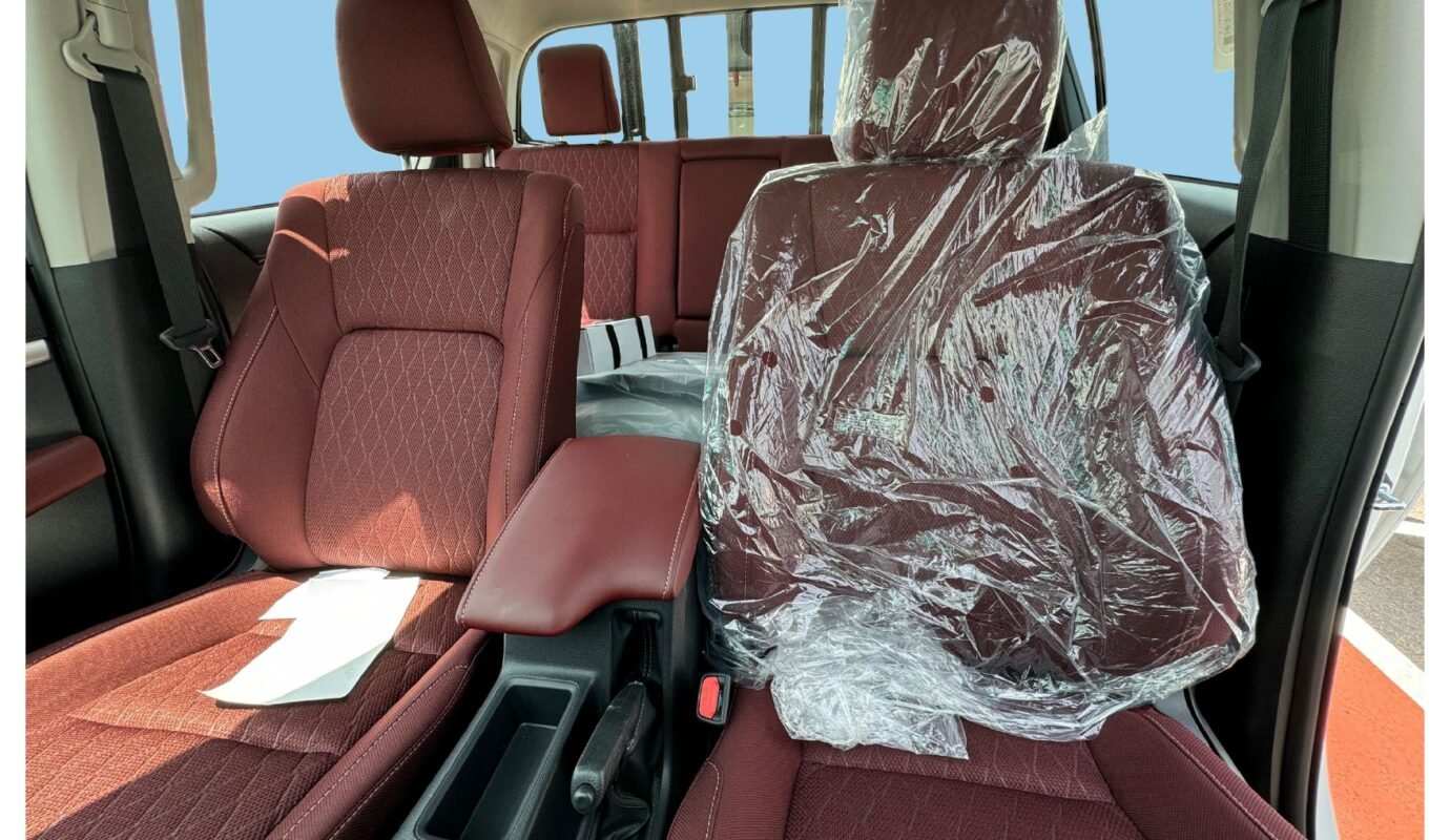 Toyota Hilux SGLX 4×4 – دفع رباعي (4×4)