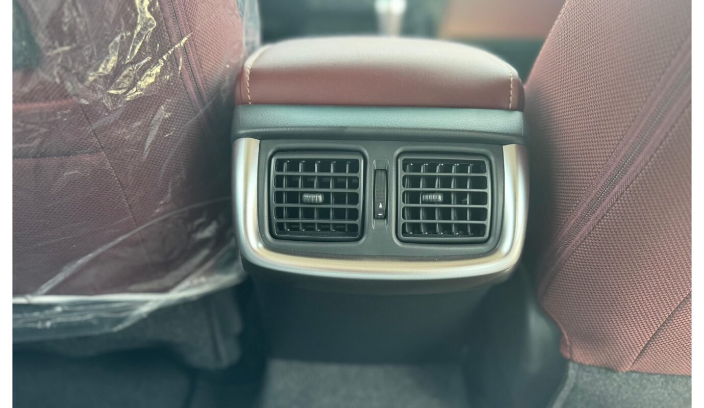 Toyota Hilux SGLX 4×4 – دفع رباعي (4×4)