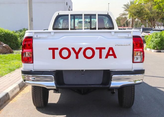 تويوتا هايلوكس SGLX 4×4 2.4L ديزل أوتوماتيك