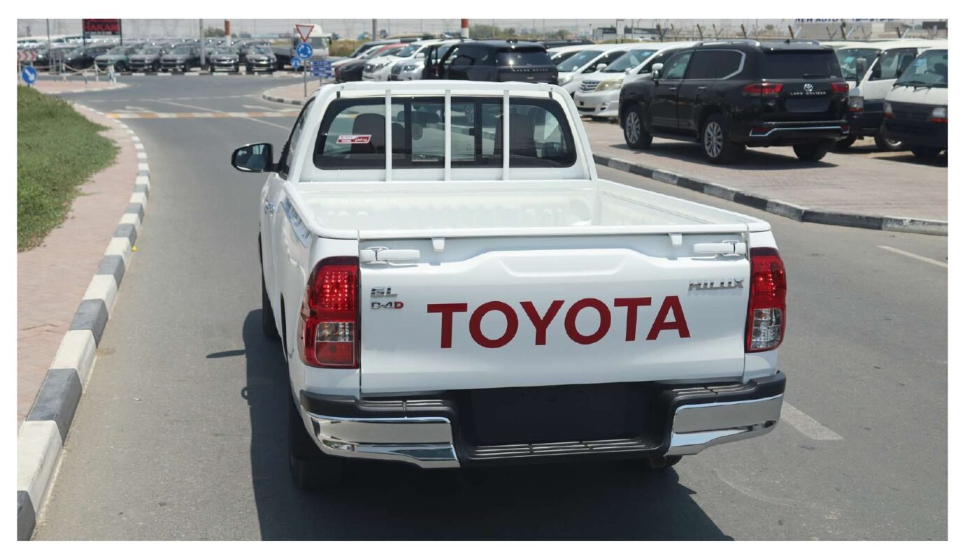 تويوتا هيلوكس جي إل، كابينة مفردة، 2025