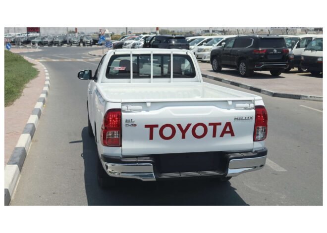 تويوتا هيلوكس جي إل، كابينة مفردة، 2025