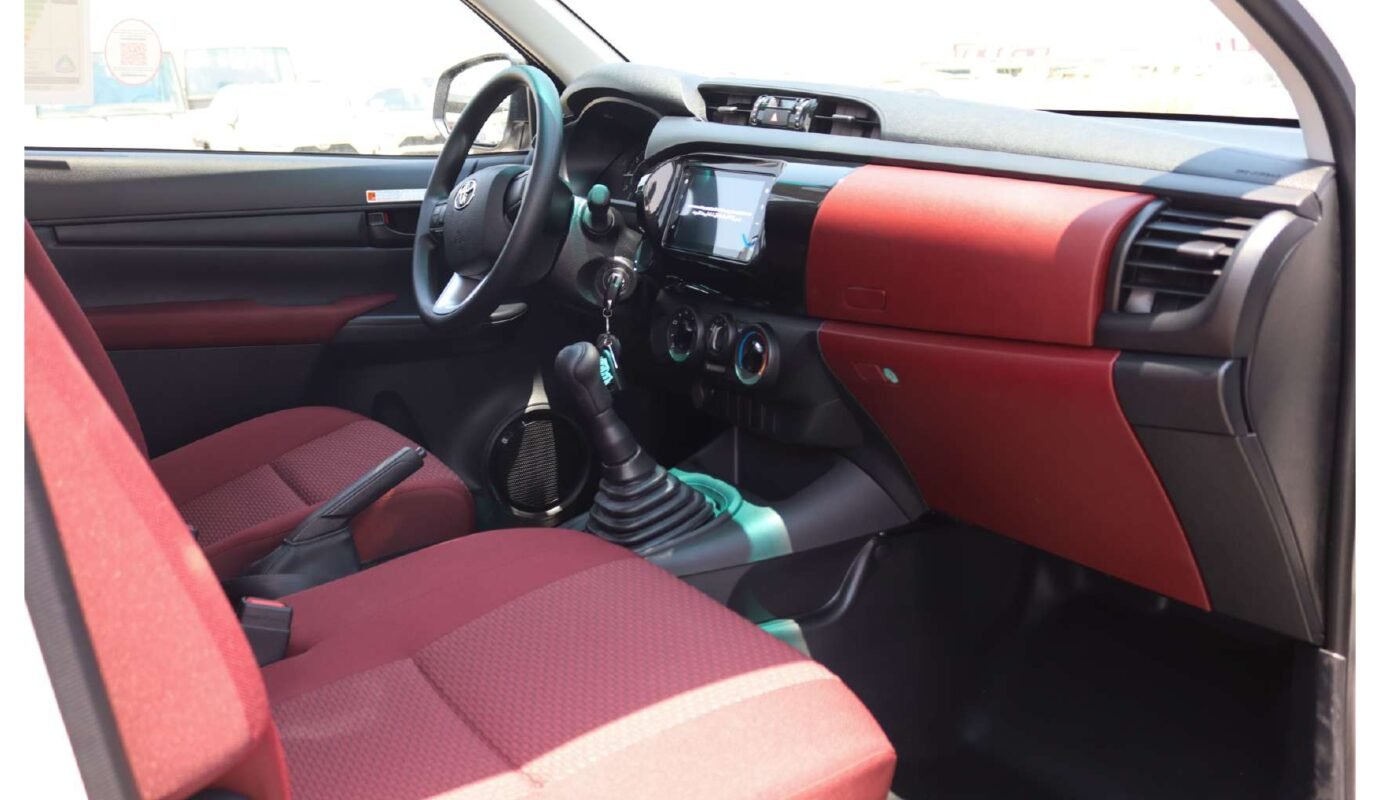 تويوتا هيلوكس جي إل، كابينة مفردة، 2025