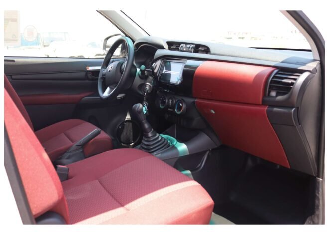 تويوتا هيلوكس جي إل، كابينة مفردة، 2025