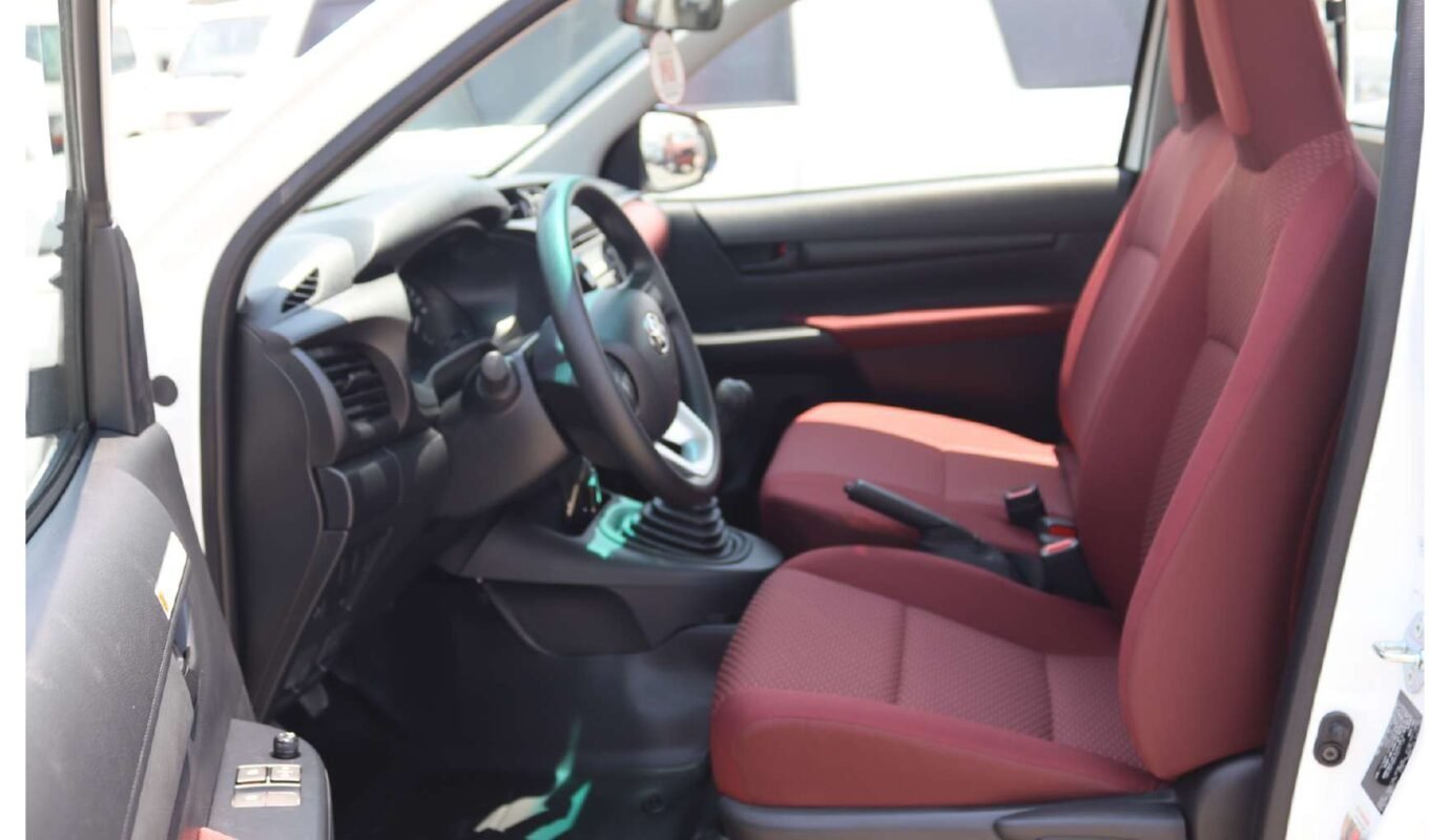 تويوتا هيلوكس جي إل، كابينة مفردة، 2025